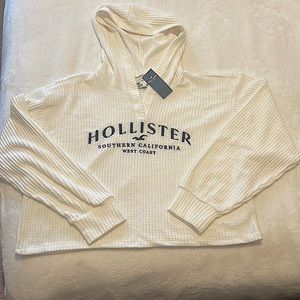 NWT- Hollister hooded sweatshirt